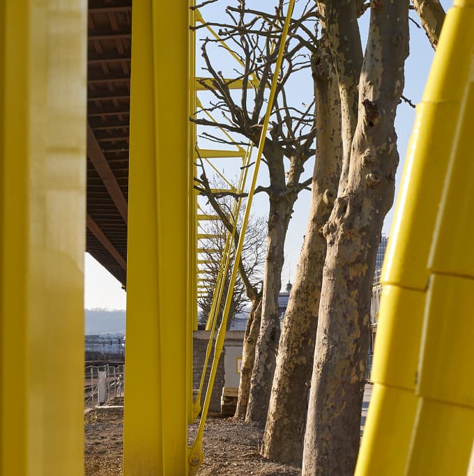 pont jaune